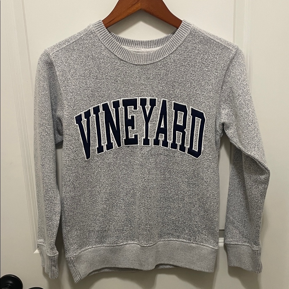 Vineyard Gray Crewneck Sweatshirt Size XS